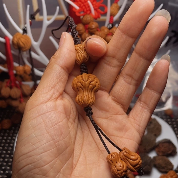 木质类龙队桃枭挂件