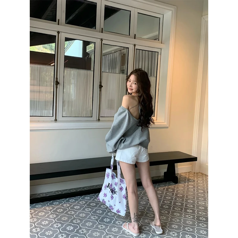 大露背圆领长袖宽松卫衣女2025秋季新款高腰显瘦百搭休闲短裤套装