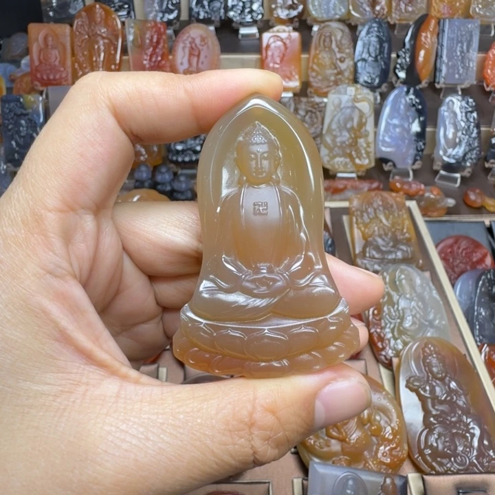 玛瑙/玉髓颈饰未镶嵌