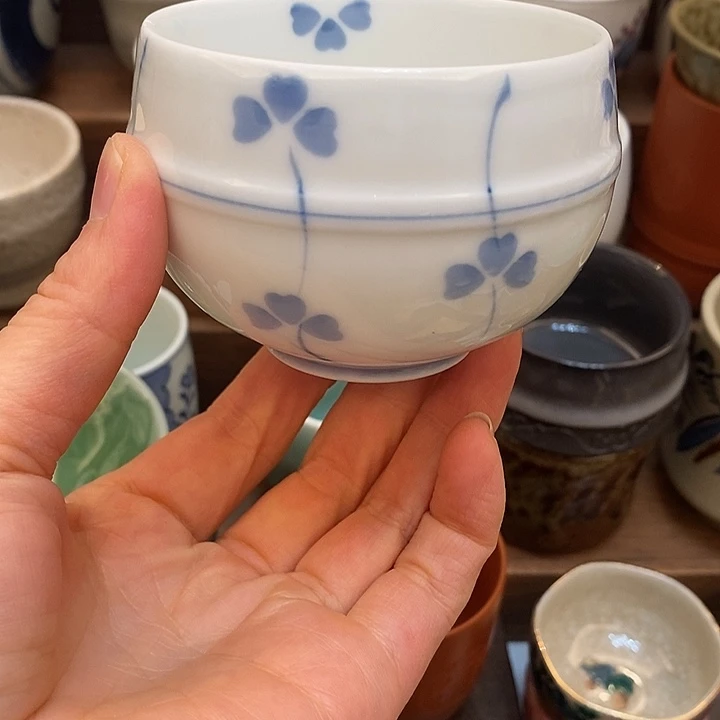 中古物品默认微瑕，谨慎参拍，满18包邮！