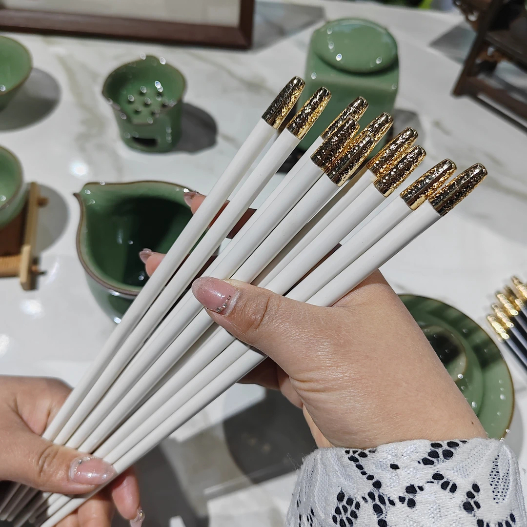 轻奢黑白风格高档家用酒店筷子防滑防霉耐高温简约设计易清洗餐具