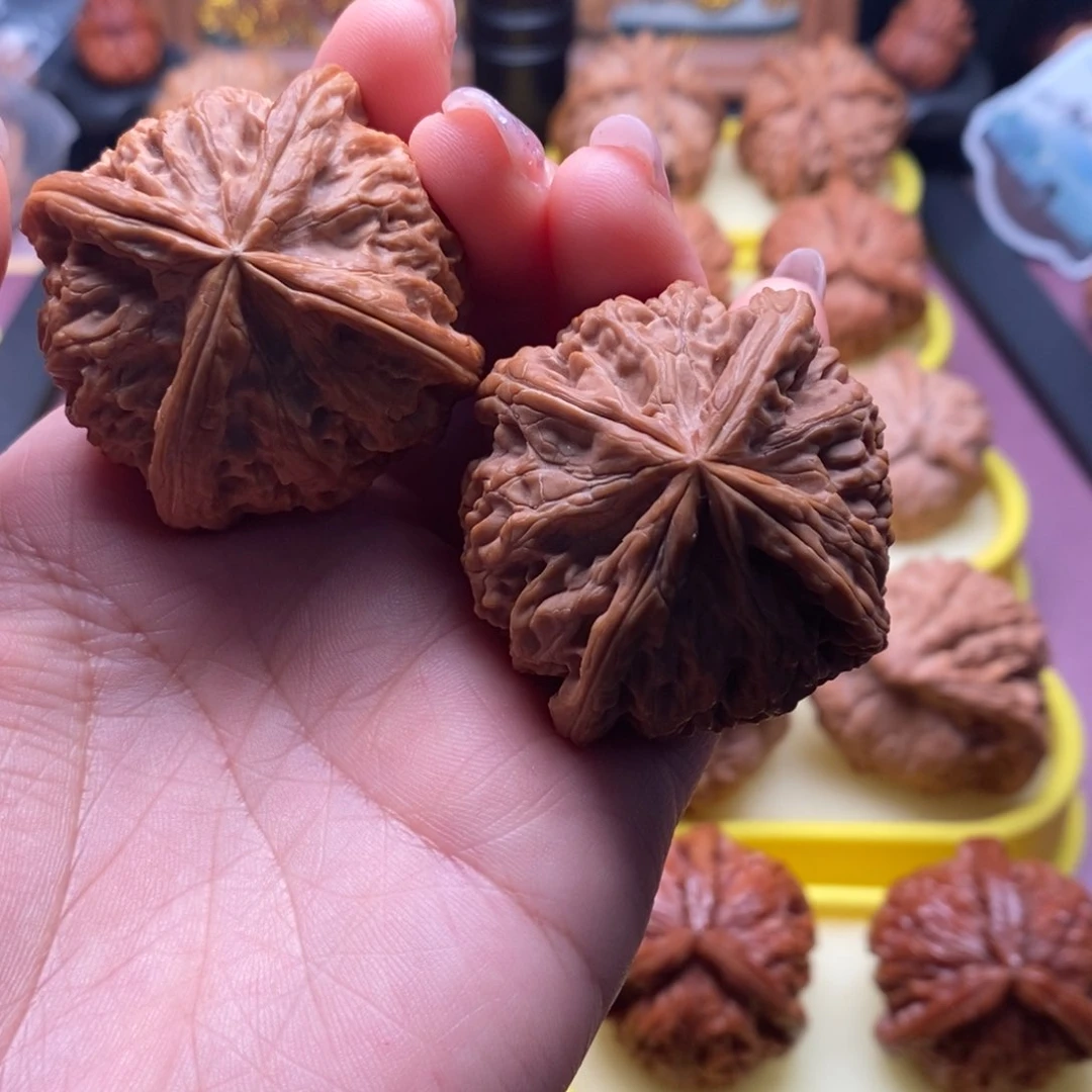 桃核把件宫灯四棱宫灯四棱46