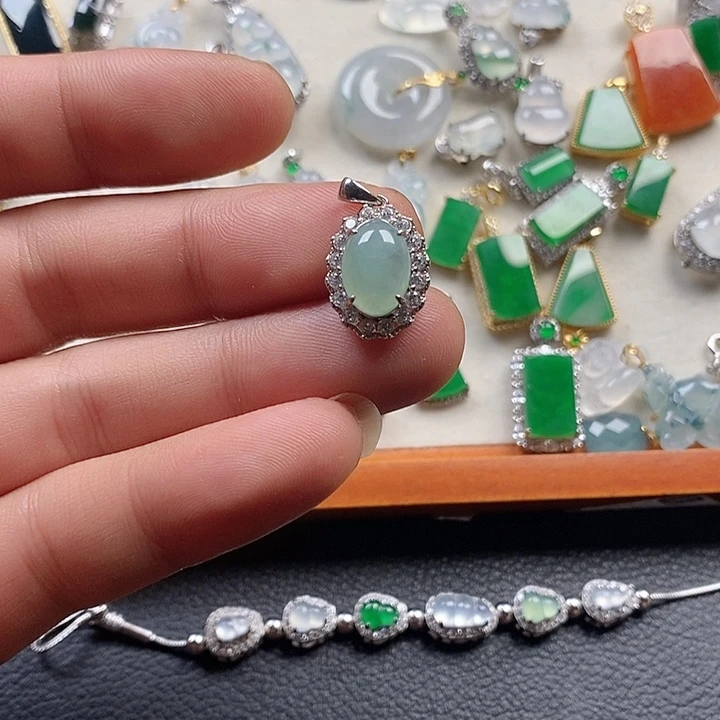 翡翠银S925镶嵌颈饰