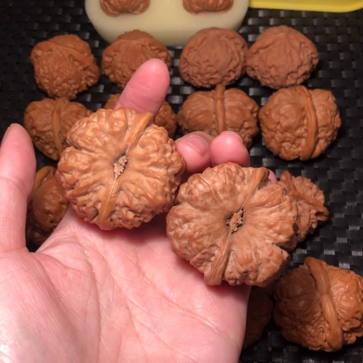 文玩核桃把件6*.蛤蟆