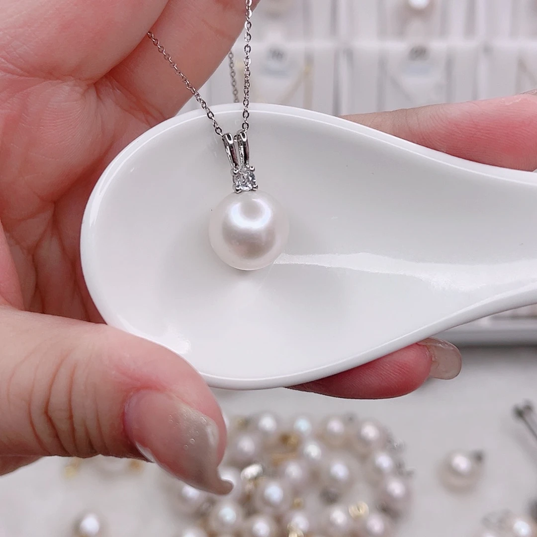 淡水珍珠未镶嵌吊坠(赠链)