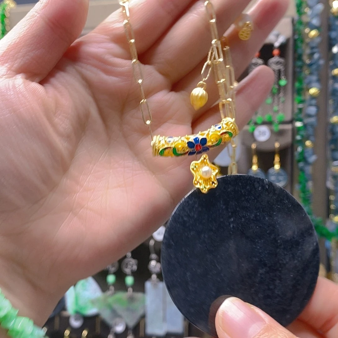 未镶嵌翡翠耳饰翡翠