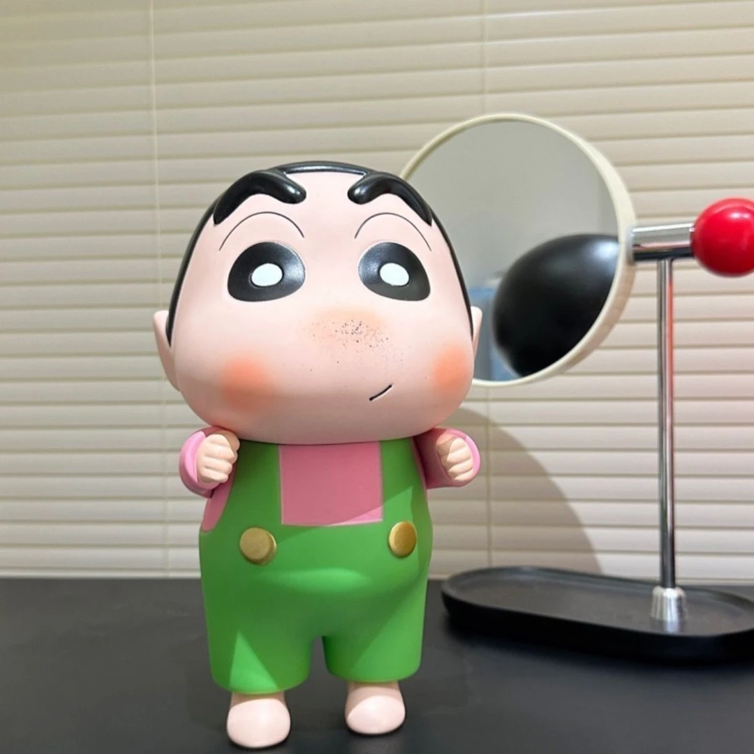 蜡笔小新手办网红潮玩公仔玩偶雀斑小新办公室桌面摆件女生礼物