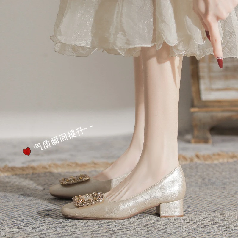 法式浅口方头新中式水钻低跟可做婚鞋气质百搭时尚仙女风春秋季