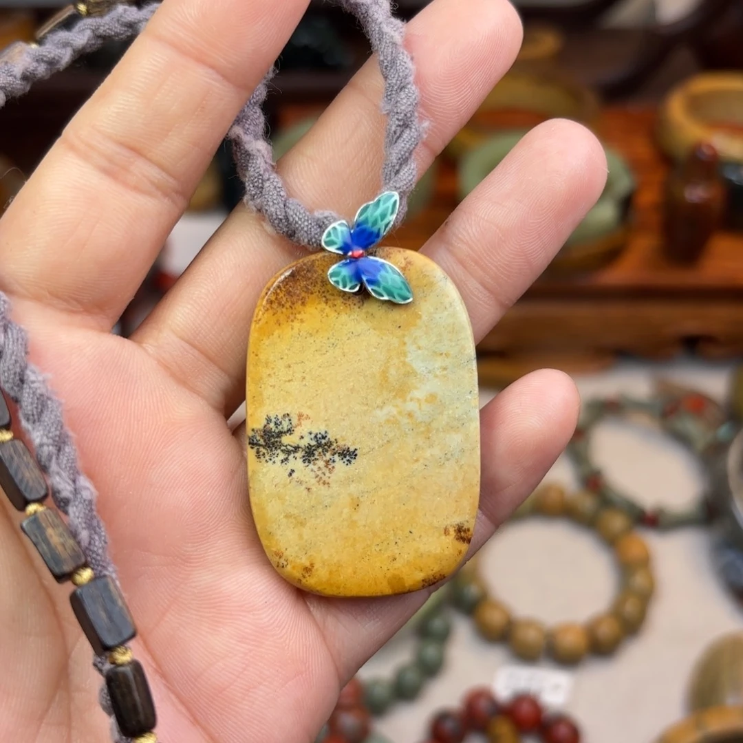 岫岩河磨玉（透闪石质玉）手链未镶嵌微****央