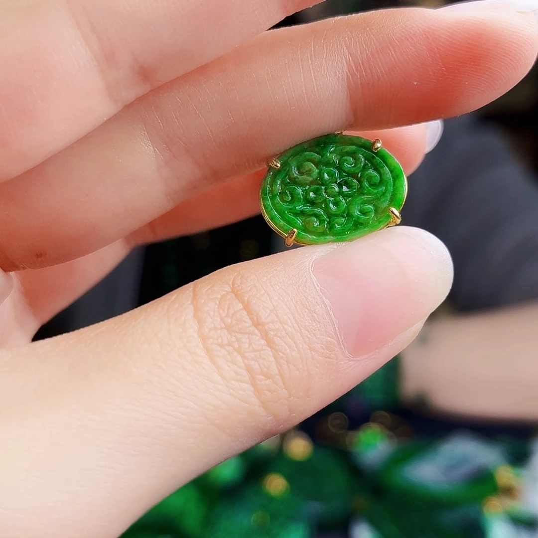 颈饰银S925镶嵌翡翠多样性