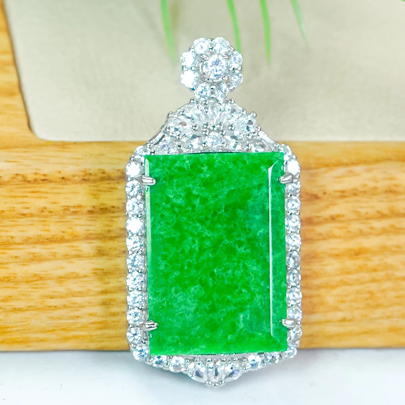 时尚大气精致银镶嵌天然满绿翡翠A货龙石无事牌单吊坠