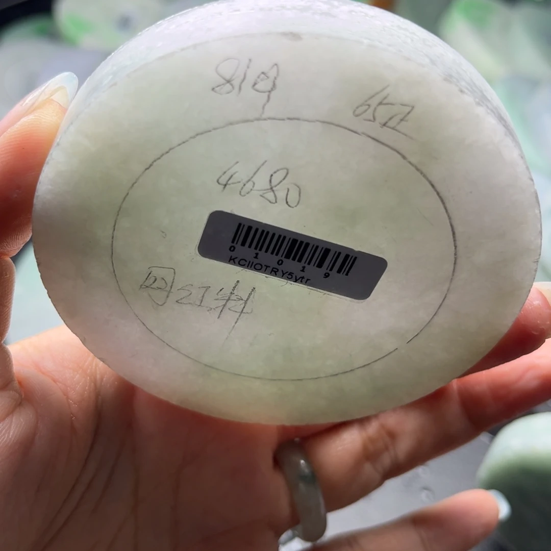 定制翡翠未镶嵌手镯放漏