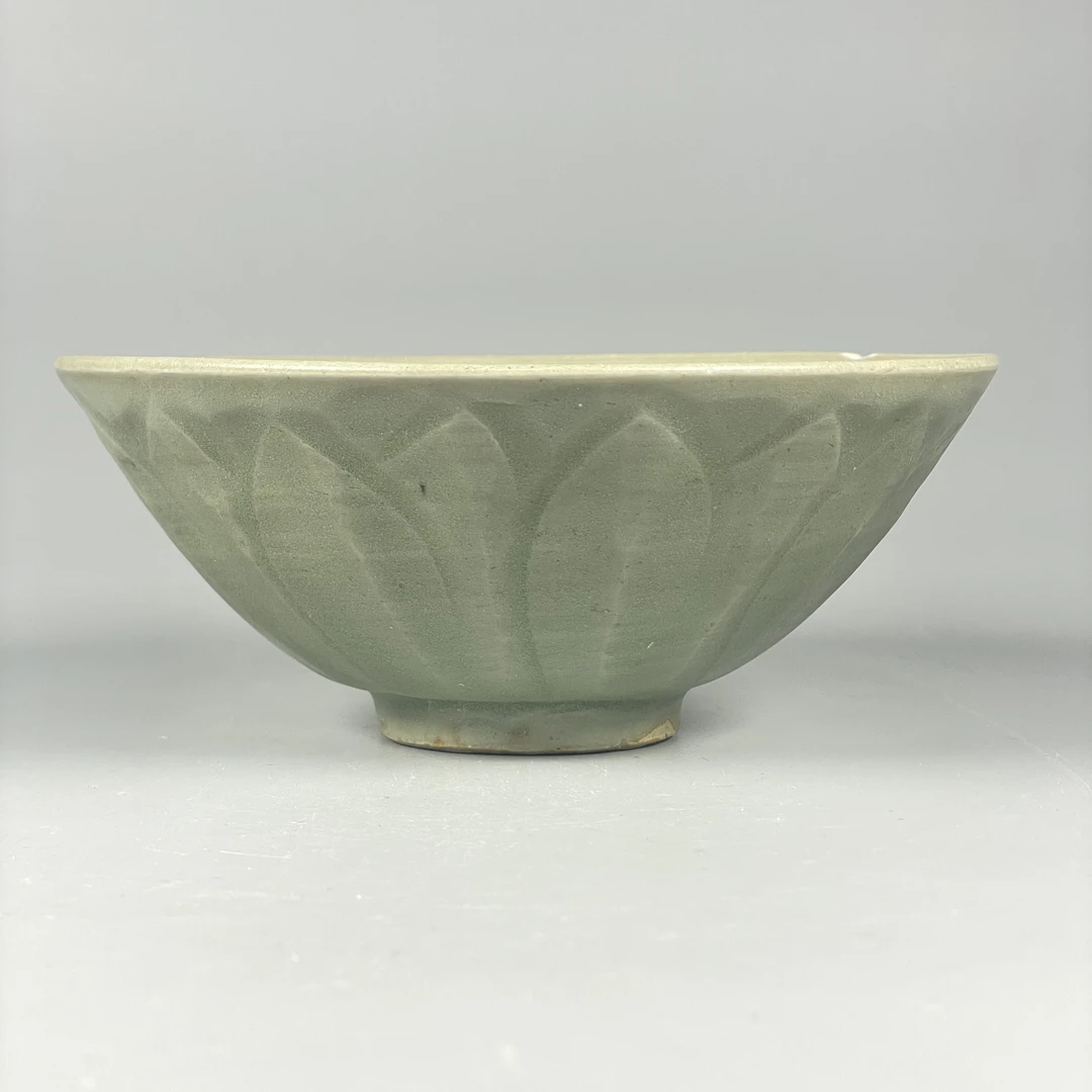 022041391明早期莲瓣纹碗xg云南省文物总店