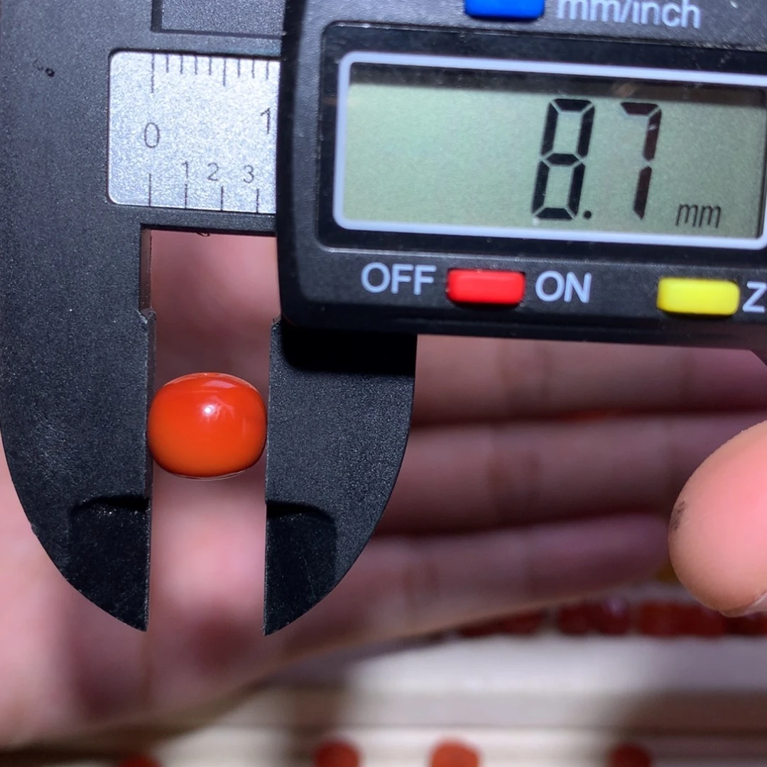 南红玛瑙未镶嵌瓦西满肉老型8.8×7.7微俏色纹