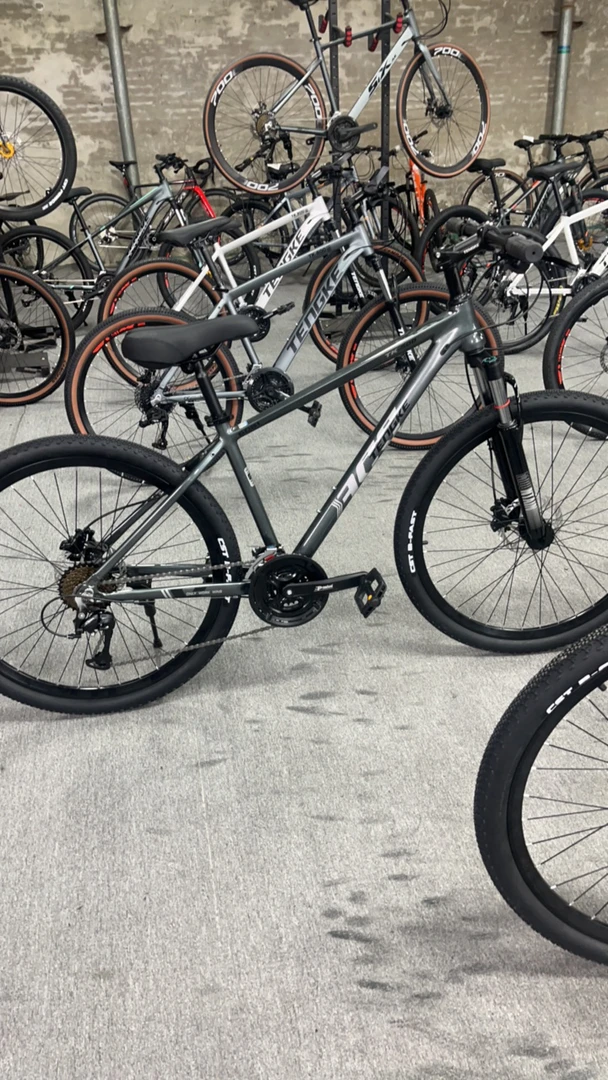 27.5寸灰色27速铝架油刹山地车TK500