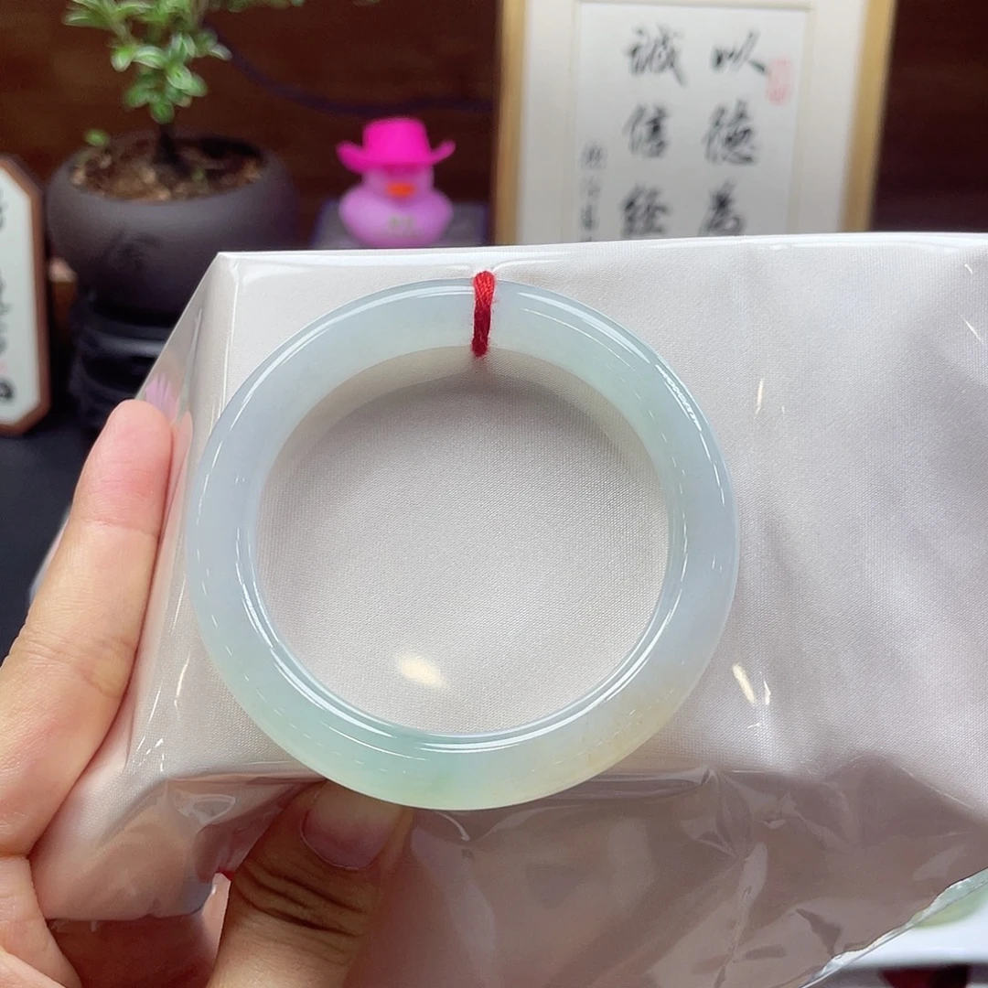 翡翠未镶嵌手镯17 号