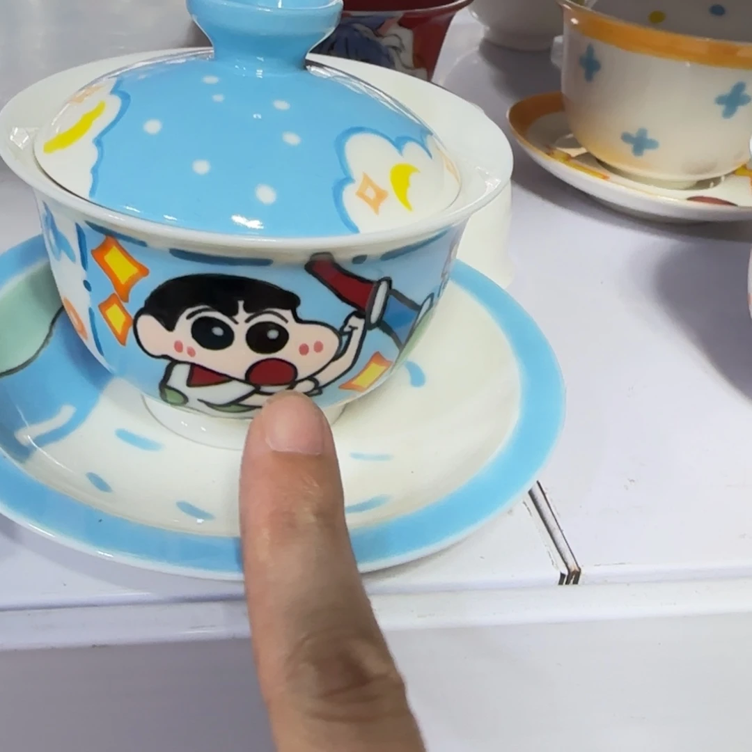 早***寿都是釉下彩手绘陶瓷