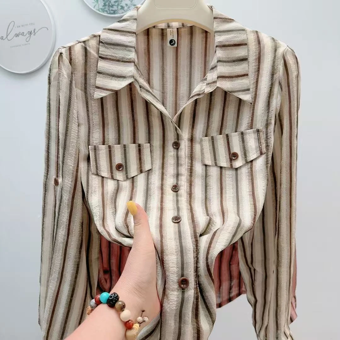 2025新款两用袖韩版大码时尚洋气上衣女休闲条纹设计感显瘦衬衫