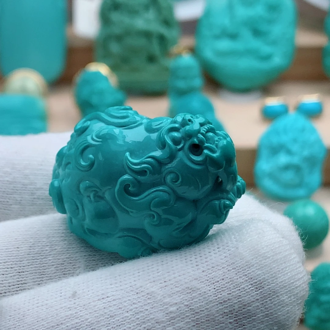 绿松石未镶嵌貔貅