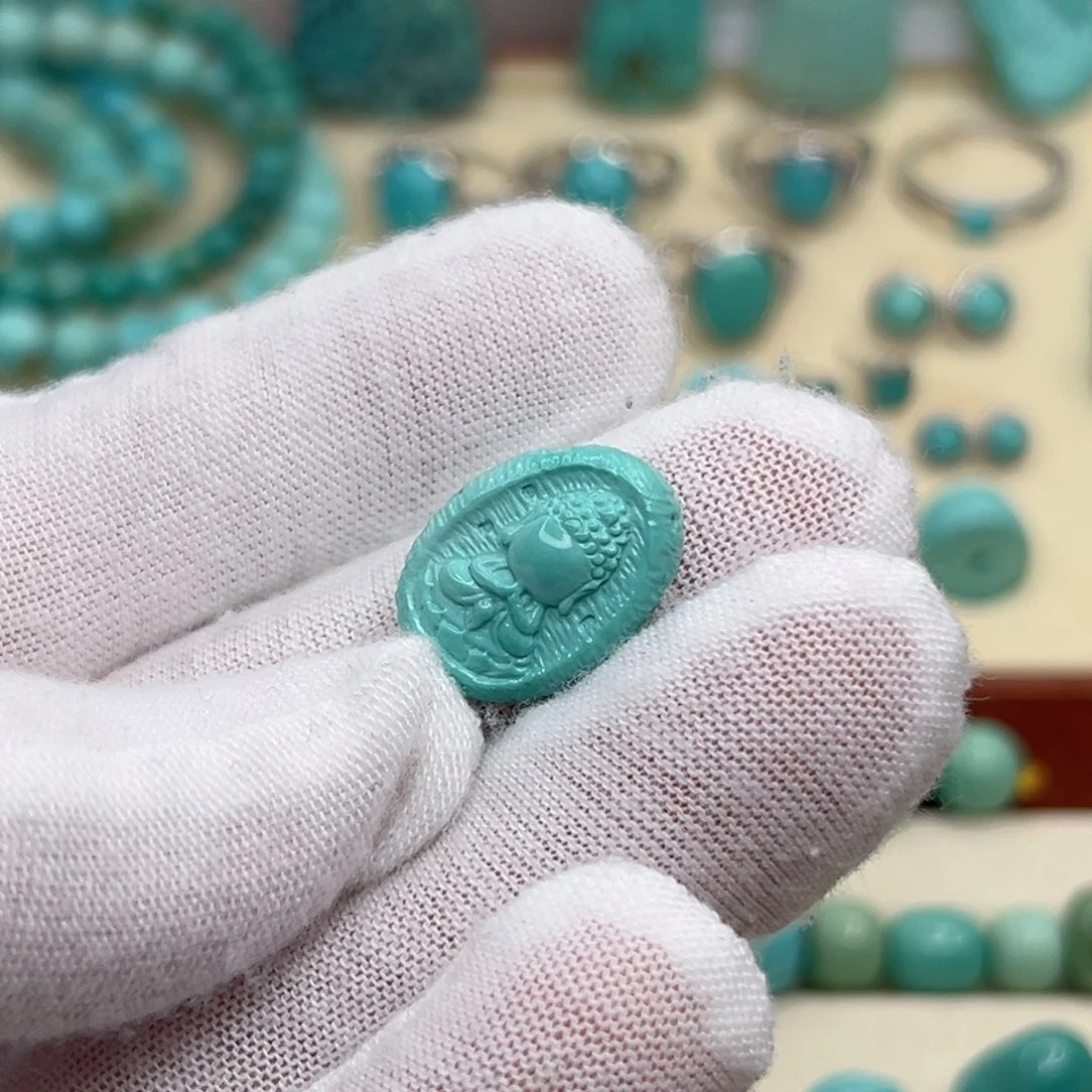 绿松石绿松石未镶嵌止*