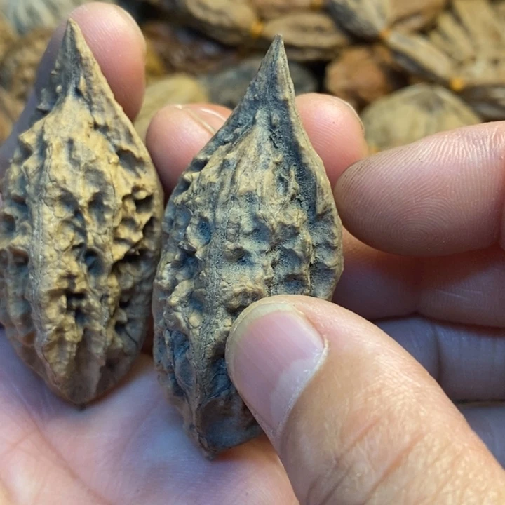 文玩核桃吊坠娜姐175