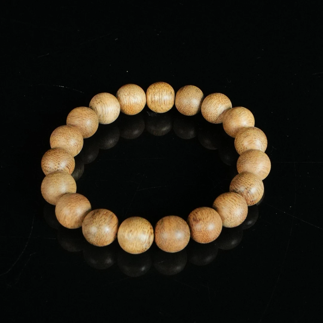 B949 加里曼丹黄油熟结软丝沉香手串 1.2cm  7.2g