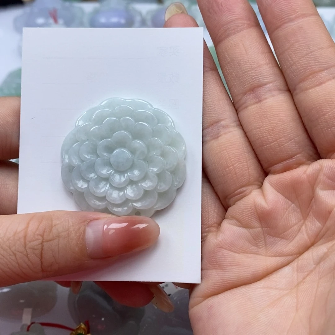 颈饰未镶嵌翡翠天然翡翠吊坠a货