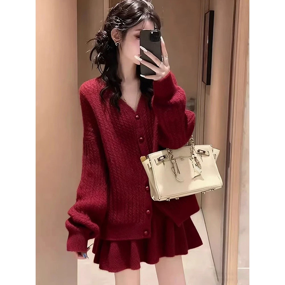 红色毛衣套装冬季穿搭一整套女2025新款麻花针织上衣半身裙两件套