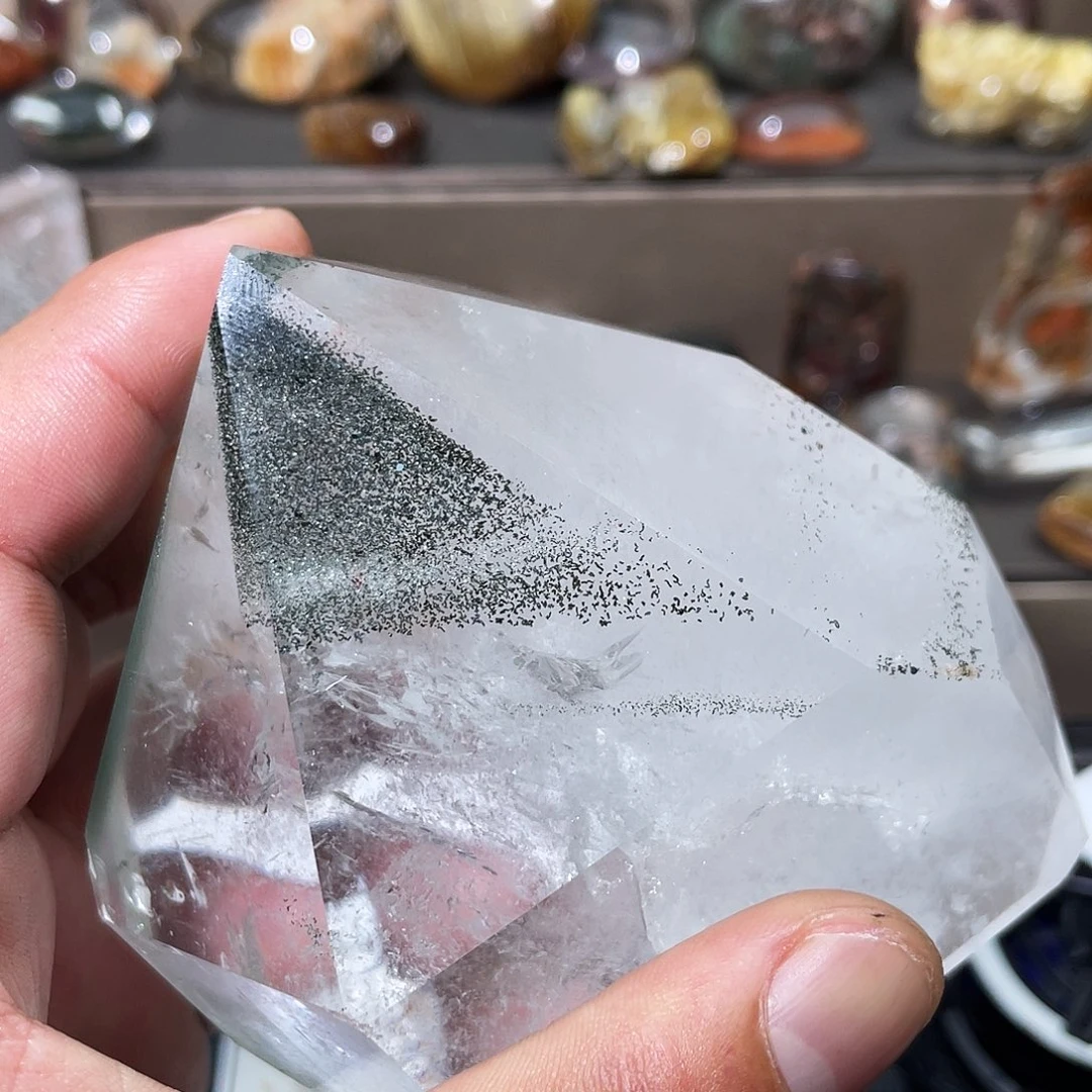 水晶颈饰未镶嵌比**姐天然水晶吊坠