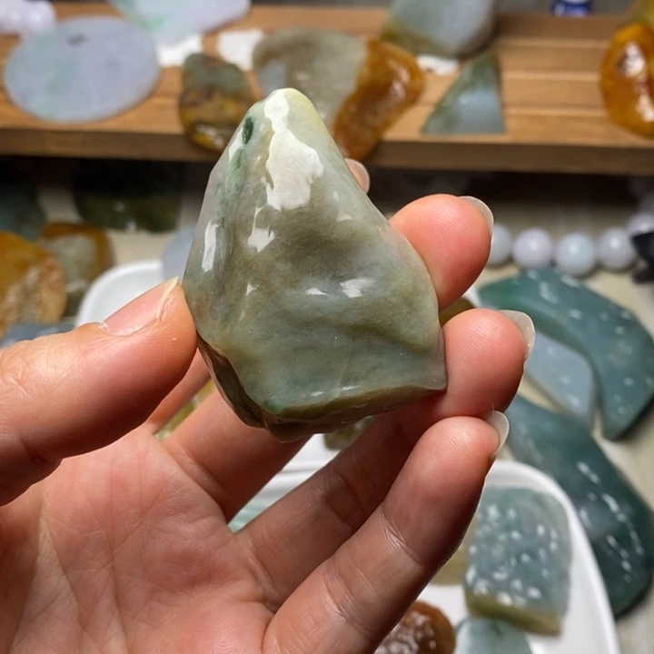 翡翠未镶嵌颈饰天然