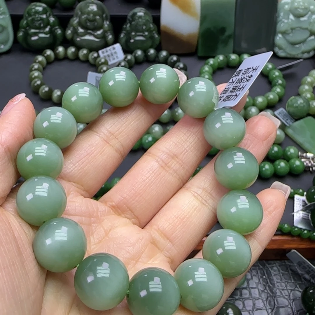 和田玉未镶嵌珠宝奇石