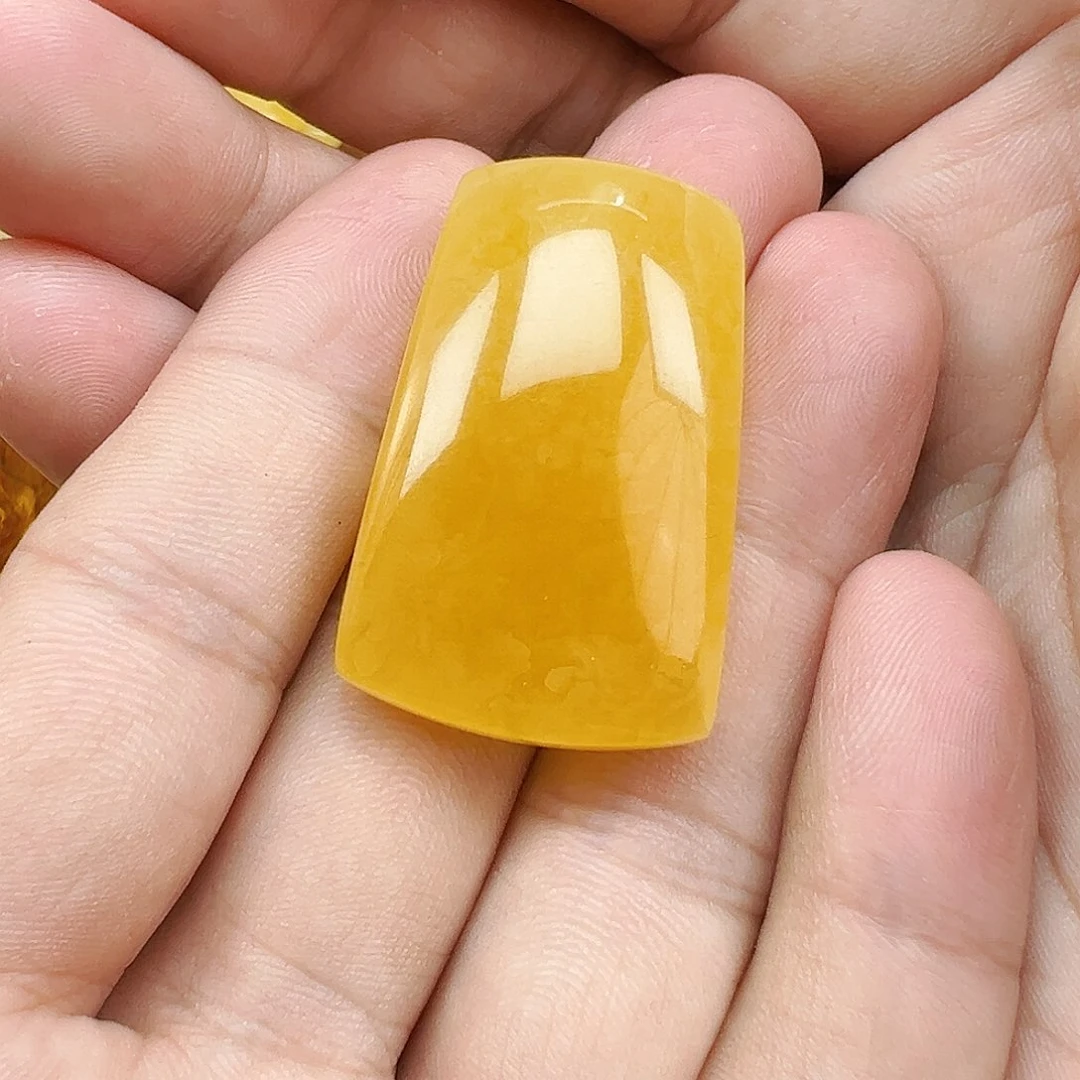 蜜蜡未镶嵌珠宝奇石蜜蜡吊坠10克，特价福利