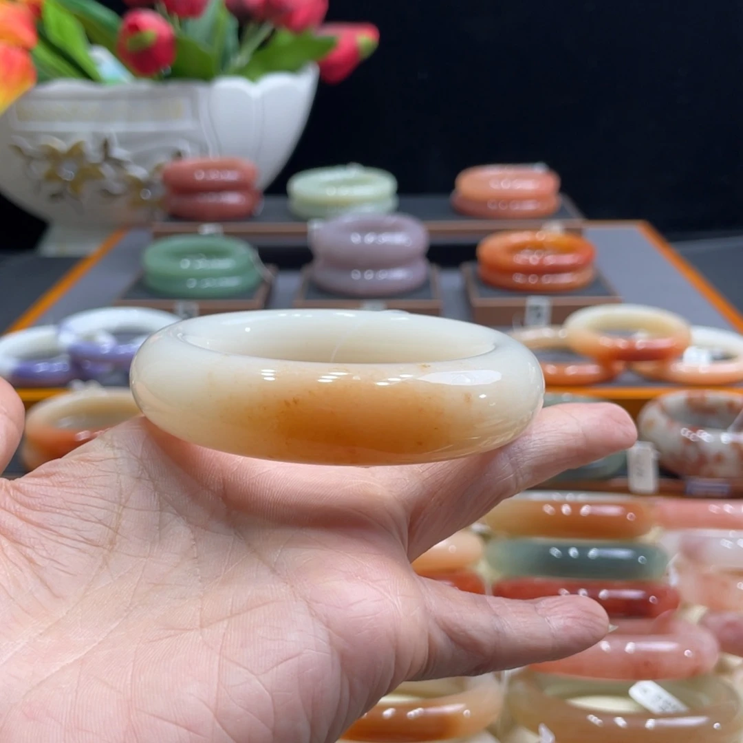 未镶嵌手镯石英质玉富****炉