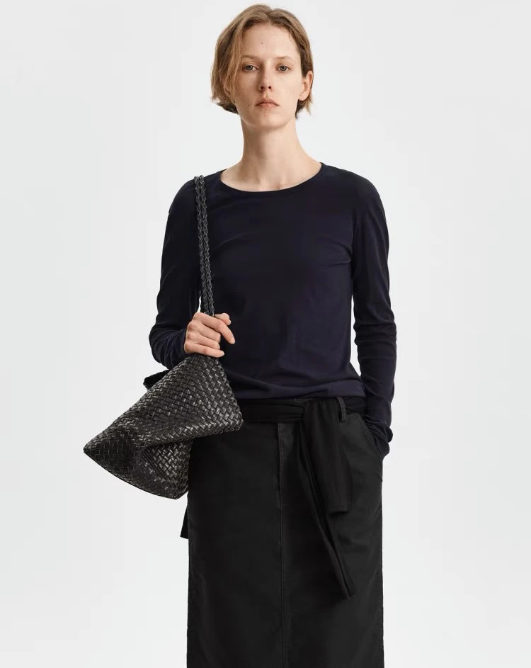 YEARLY PLAN 25春夏 P2013 轻解构圆领上衣可单穿可内搭长袖T恤