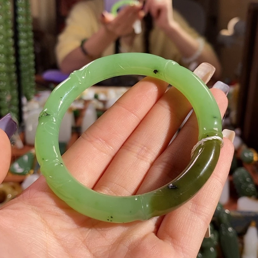 【闪购商品】吊坠(不含链)未镶嵌和田玉手镯57