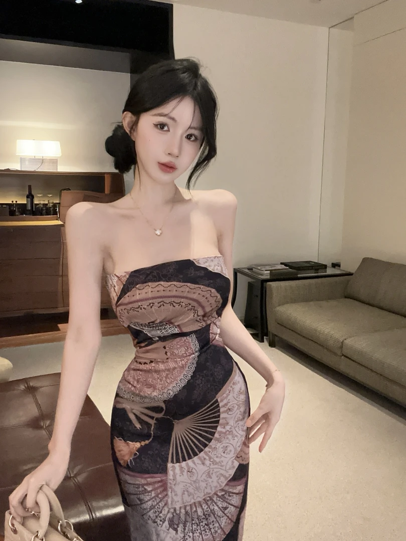 2025夏季时尚新款修身印花抹胸裙气质显瘦包臀连衣裙女