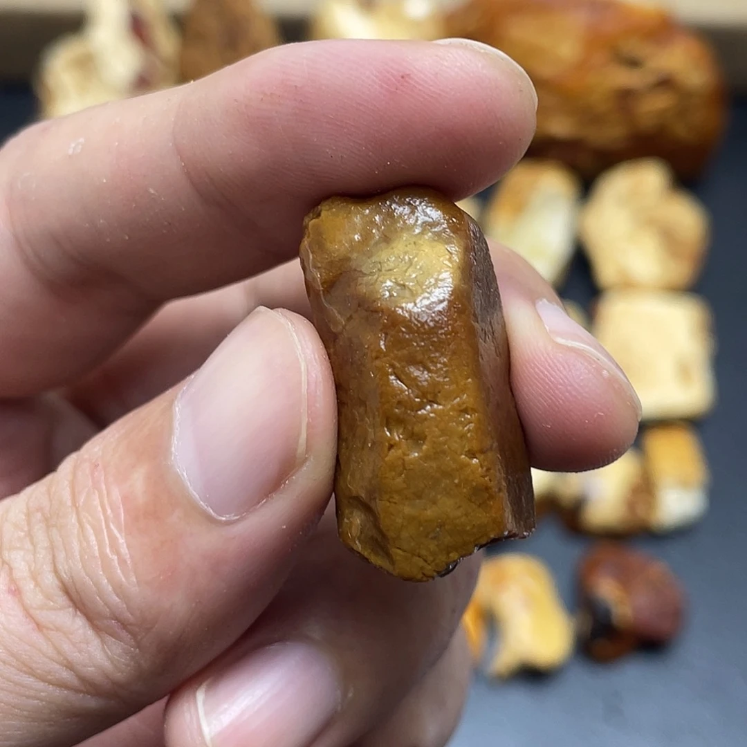 未镶嵌定制琥珀定制