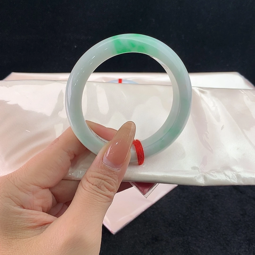【闪购商品】未镶嵌手镯翡翠正56