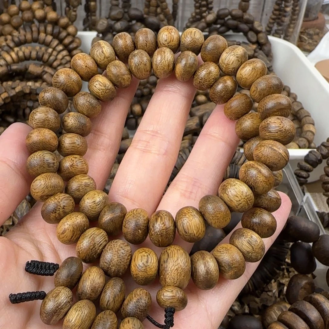 沉香手串@**吖双圈海南老白棋虫漏算盘老料21.4克