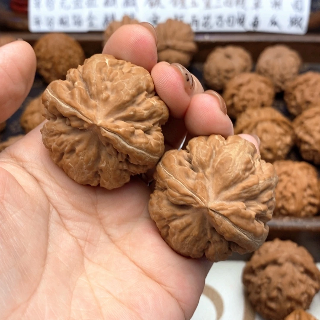 风***嗖把件文玩核桃138号霸王龙