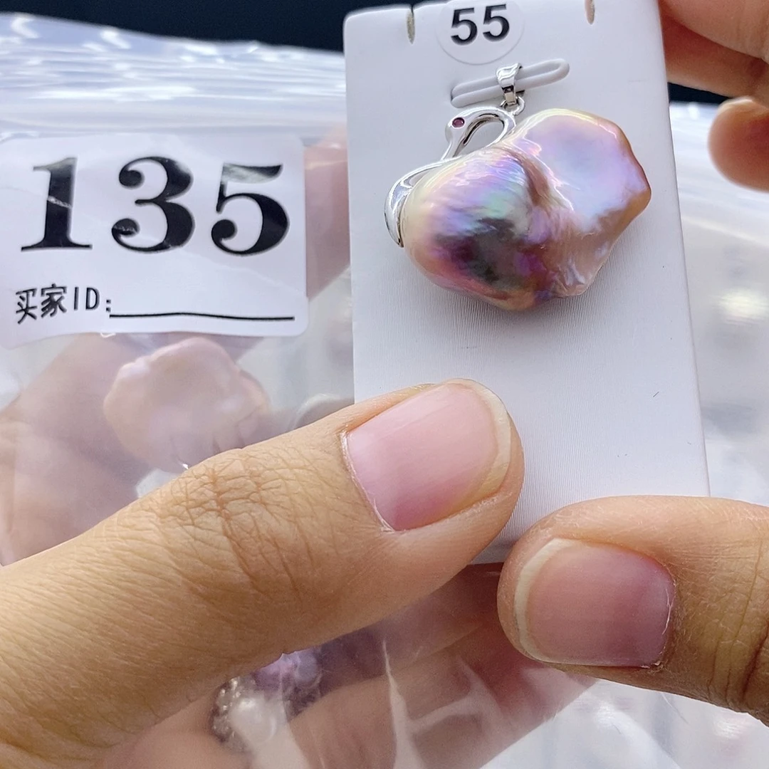 颈饰淡水珍珠钛钢