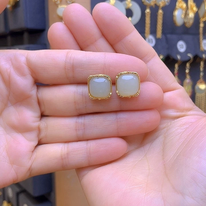 银S925镀金镶嵌和田玉耳饰