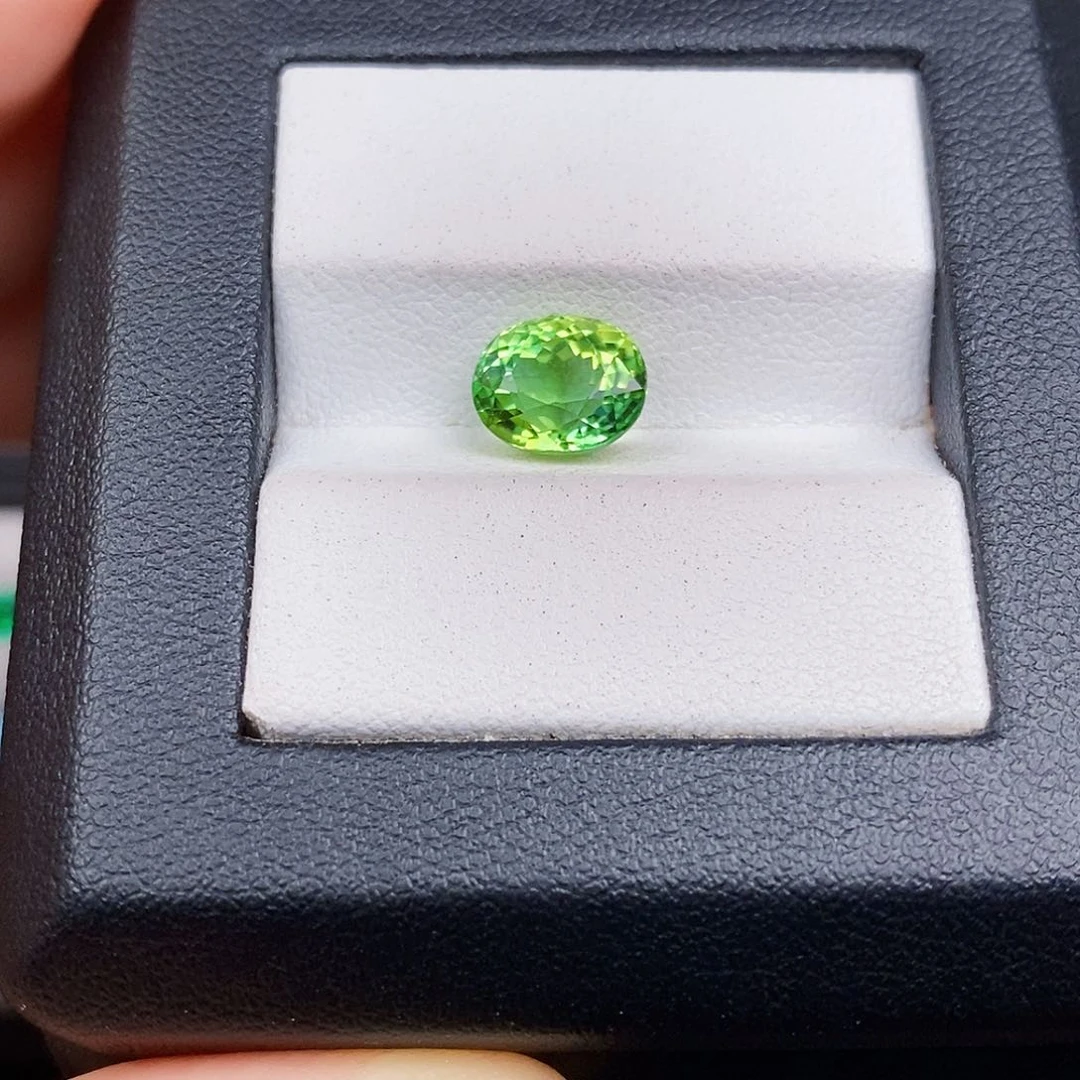 裸石未镶嵌碧玺2.7ct天然宝石