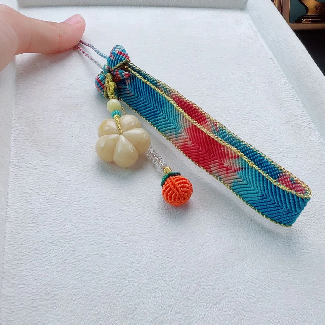 未镶嵌蜜蜡手链花朵
