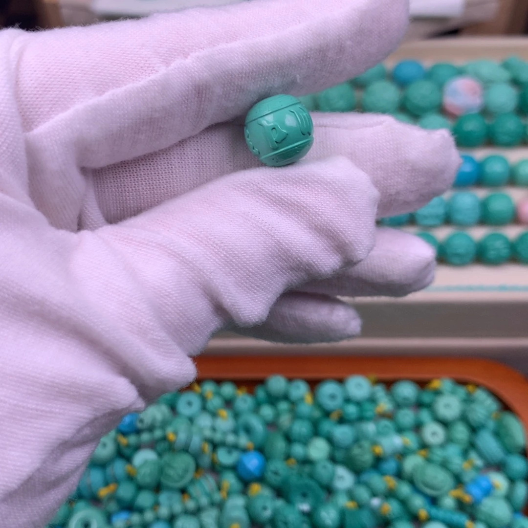 湖北精品六字真言圆珠11mm