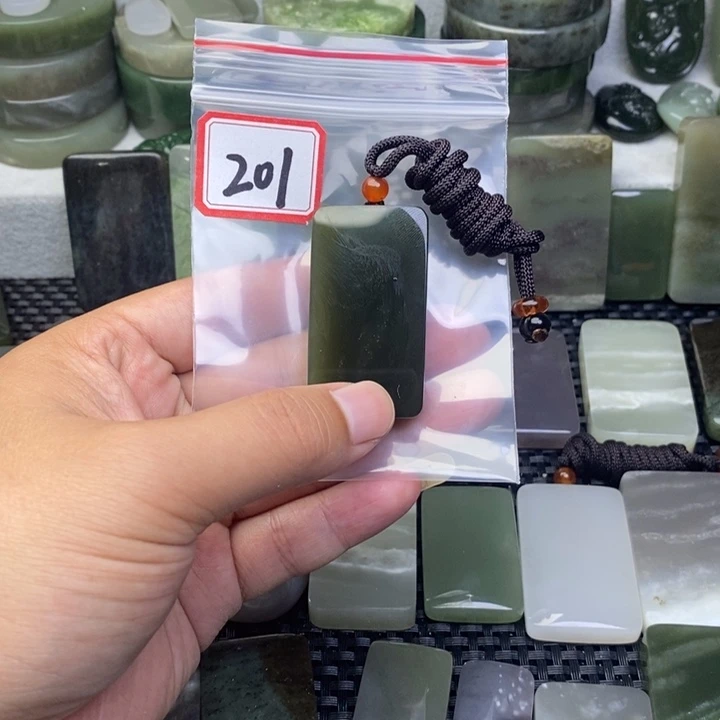 未镶嵌和田玉珠宝半成品塔****府
