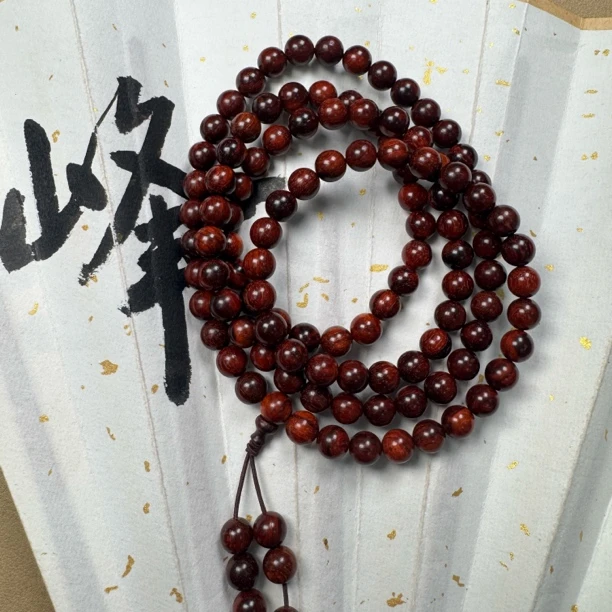 【文玩好物】印度小叶紫檀0.8*108颗纯天然工艺【多样性发其一】