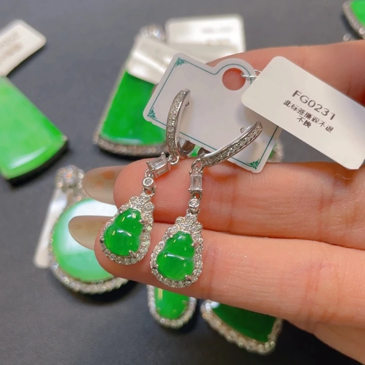 【闪购商品】翡翠银S925镶嵌颈饰小*沐翡翠