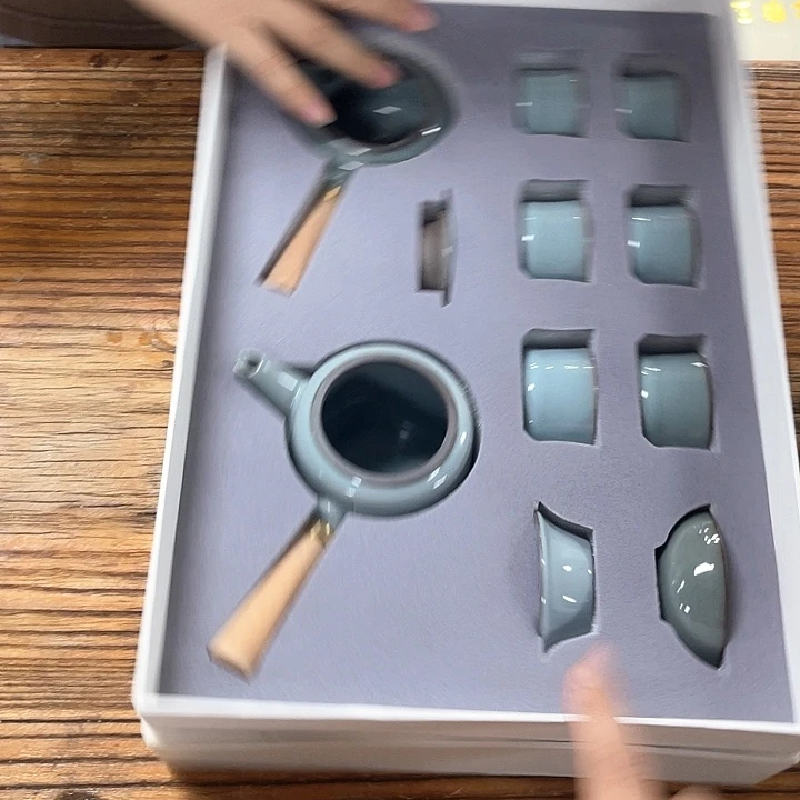 孤品茶具套装等。