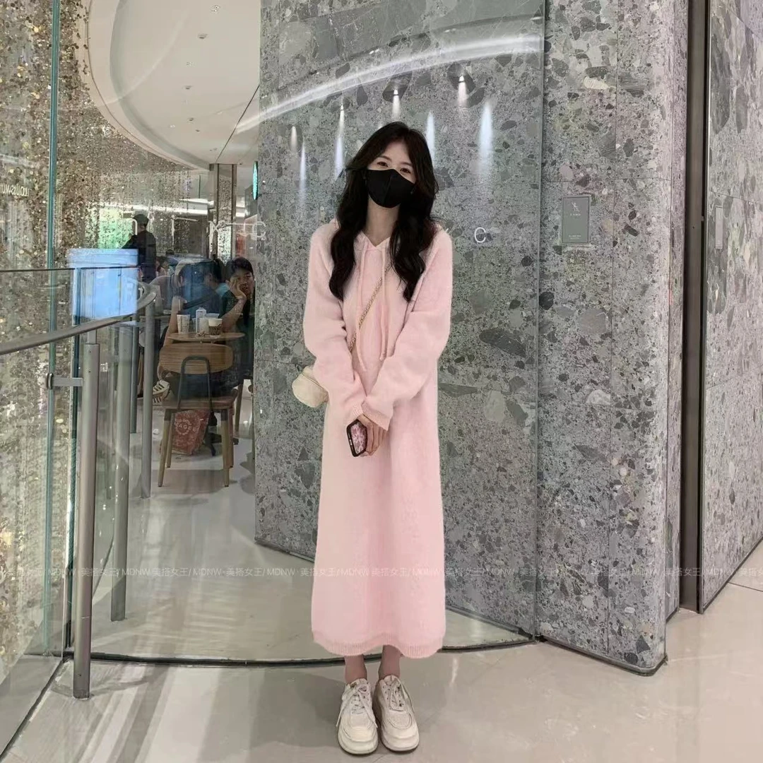 【抢现货】设计师秋冬新款连帽宽松百搭时尚毛衣裙L1328